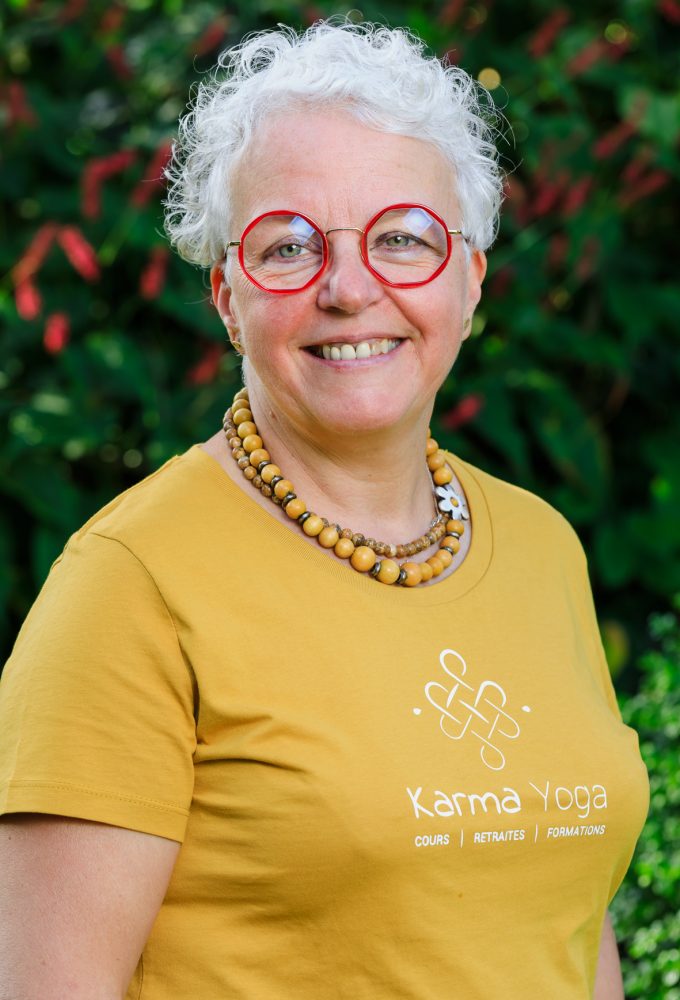Isabelle Dechany - Karma Yoga
